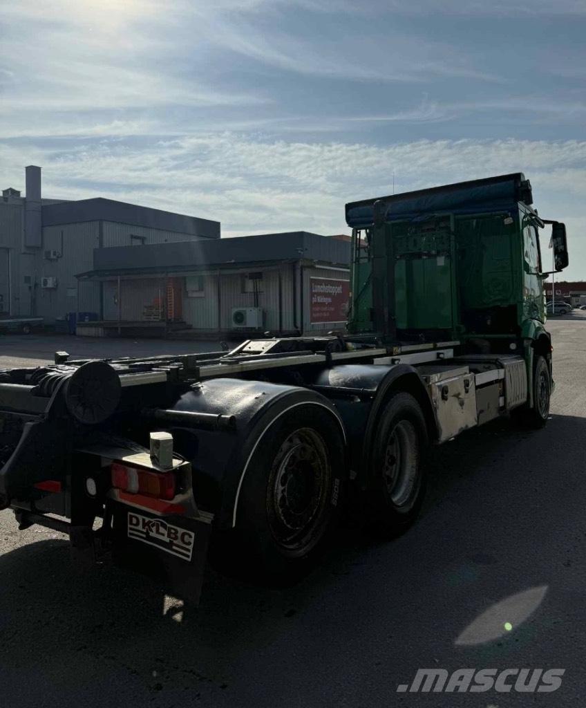 Mercedes-Benz Actros Камиони с кран с кука