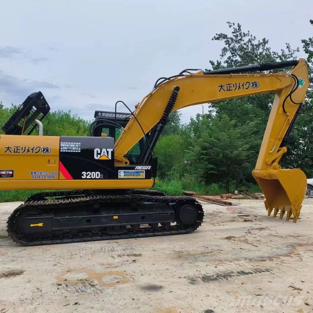 CAT 320 D 2 Средни екскаватори 7т - 12т