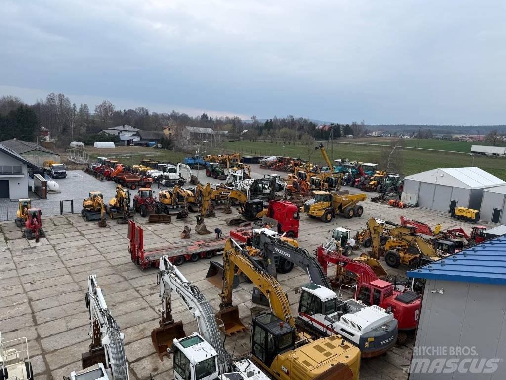 Komatsu PW148-10 Колесни екскаватори