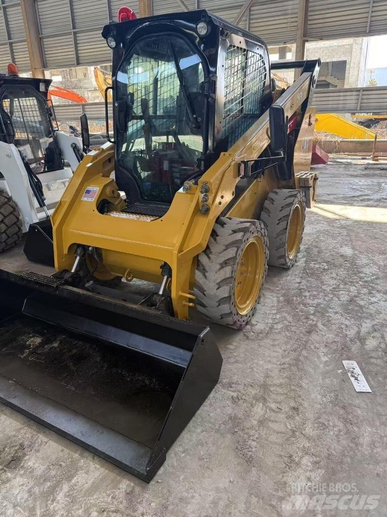 CAT 262 D Мини товарачи
