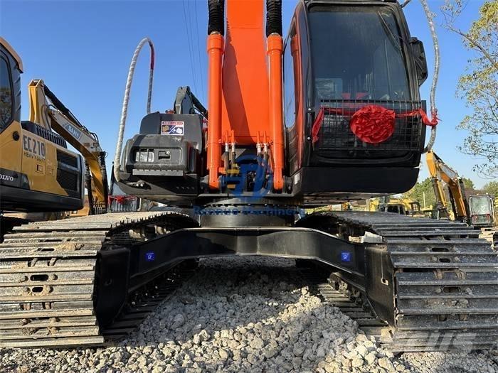 Hitachi ZX 200 Верижен екскаватор