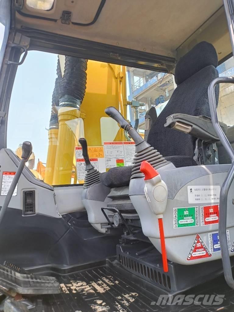 Komatsu PC130 Верижен екскаватор