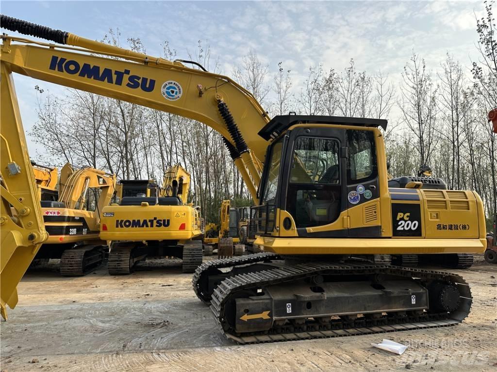 Komatsu PC200-8 Верижен екскаватор