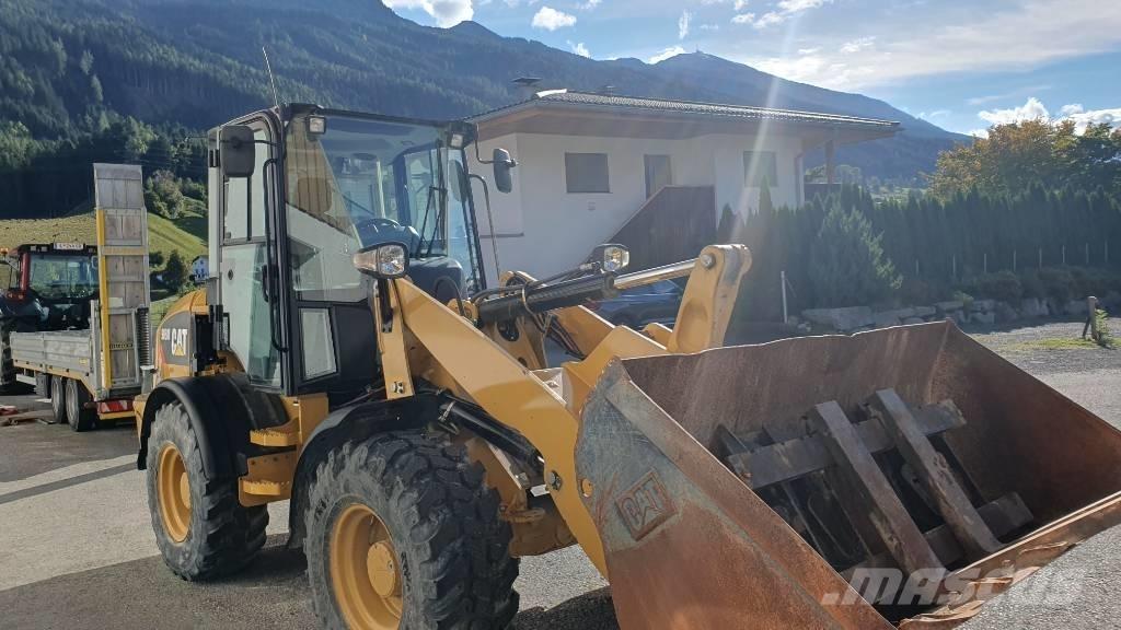 CAT 908 M Колесни товарачи