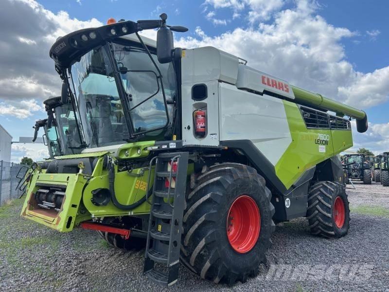 CLAAS LEXION 7600 Комбайни