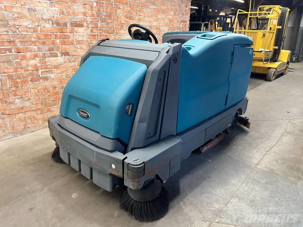 Tennant M 17 Комбинирани скрубери за метачни машини
