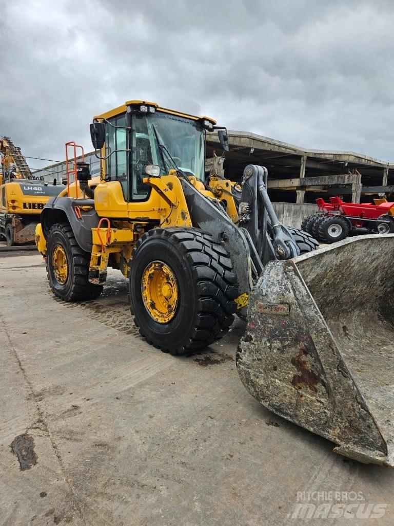 Volvo L 110 H Колесни товарачи