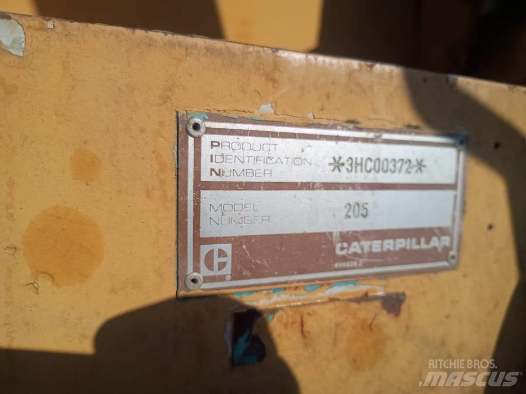 CAT 205LC Верижен екскаватор