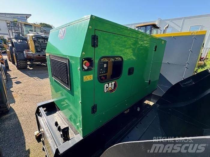 CAT DE65E3 Други генератори
