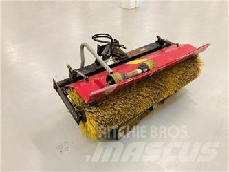 GMR Kost 150 cm Автоматични метачки с четки