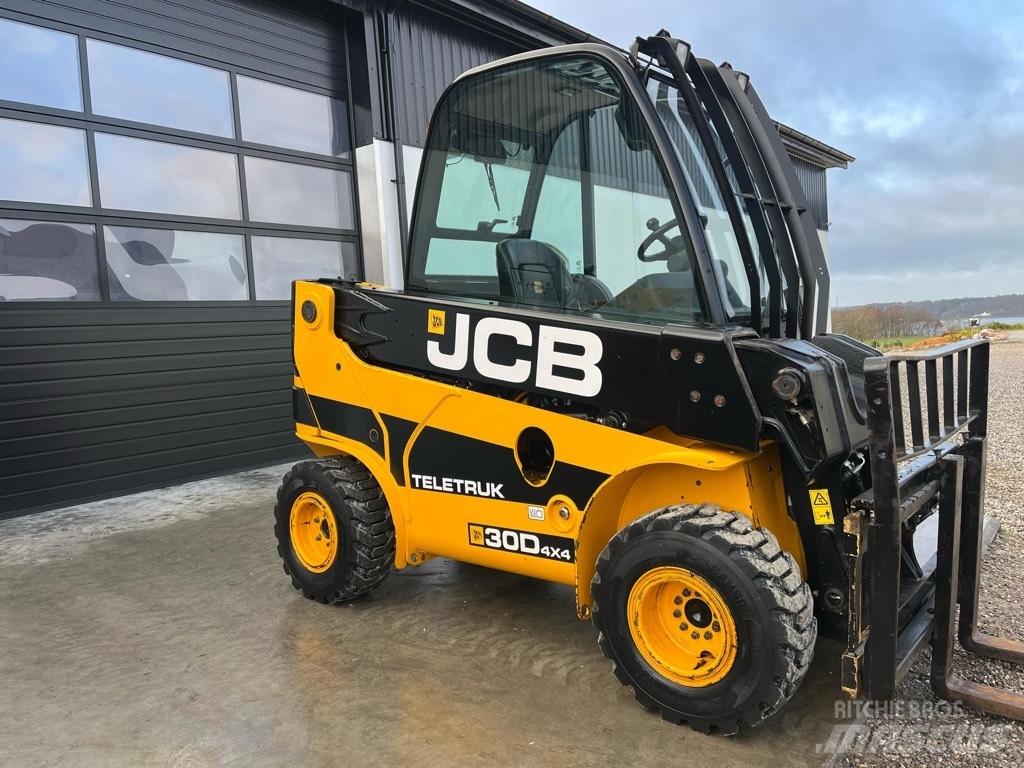 JCB TLT 30 D Телескопични товарачи