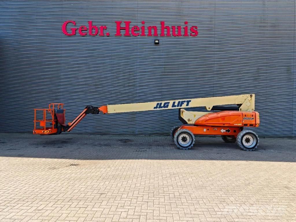 JLG E600 JP Съчленени стрелови подемници