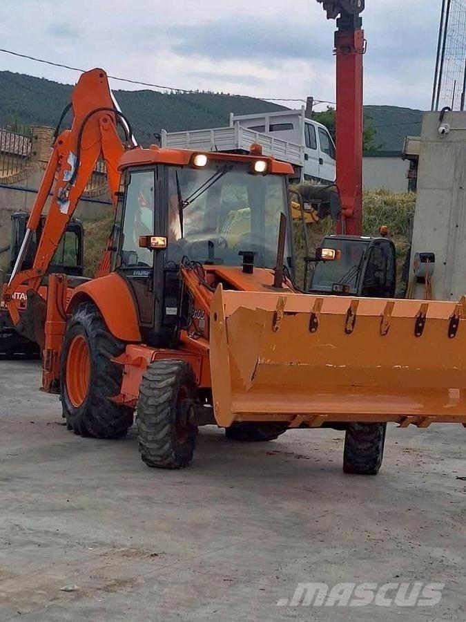 Fiat KOBELCO FB100 Товарач със заден ексватор
