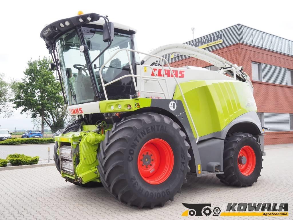 CLAAS Jaguar 940 4WD Самоходни фуражири