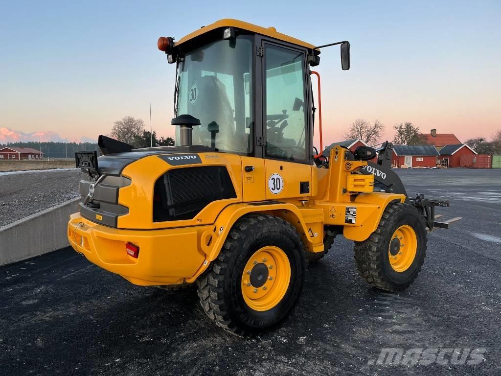 Volvo L30 HS Колесни товарачи