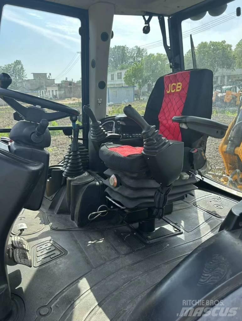 JCB 4 CX Товарач със заден ексватор