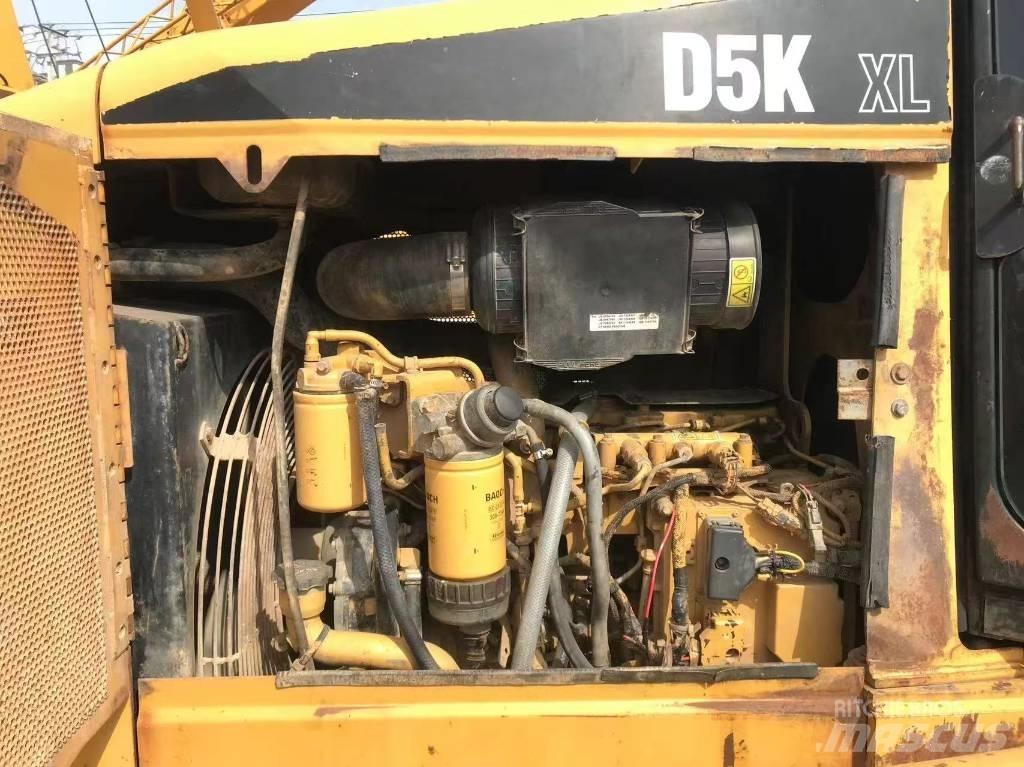 CAT D 5 K Верижни булдозери

