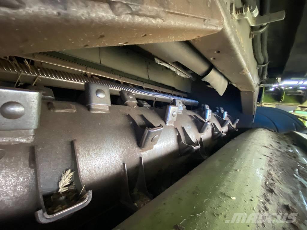 CLAAS Lexion 670 Комбайни