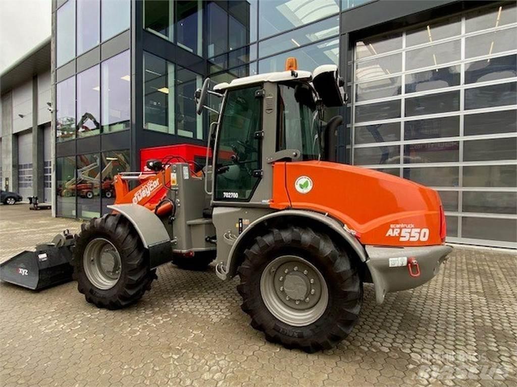 Weycor AR550 HS Многофункционални товарачи