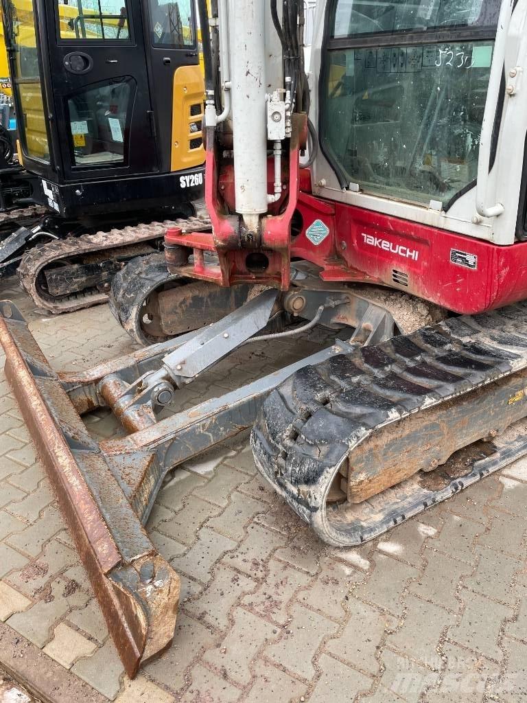 Takeuchi TB 260 Мини екскаватори < 7 т