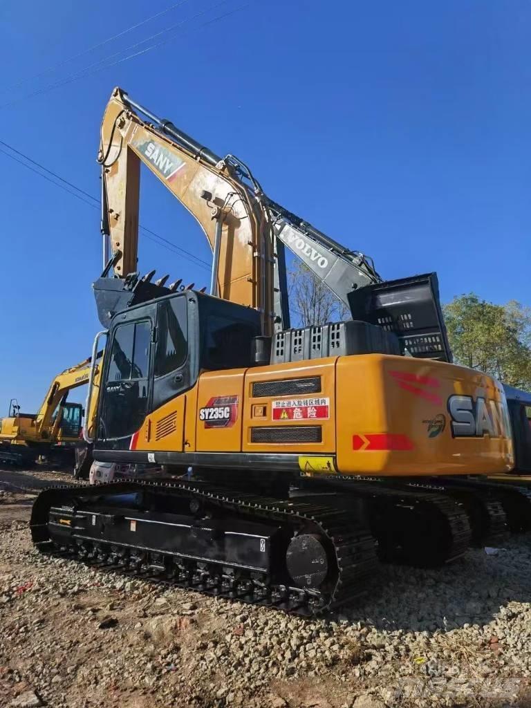 Sany 235C Верижен екскаватор