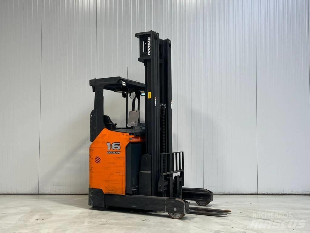 Doosan BR16JW-7 PLUS Ретрак/ Високоповдигач с изместване на вилката напред