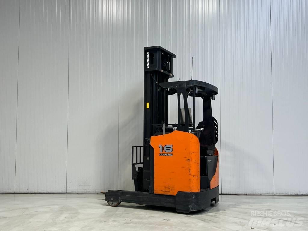 Doosan BR16JW-7 PLUS Ретрак/ Високоповдигач с изместване на вилката напред