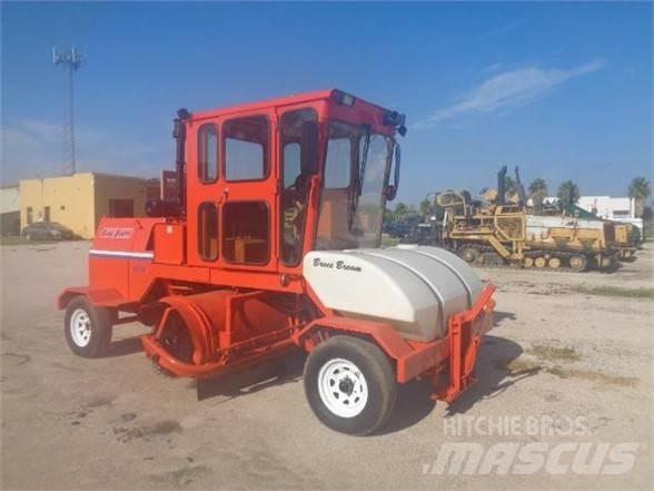 Broce RC350 Автоматични метачки с четки