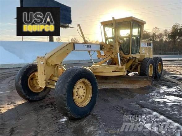 CAT 135H Грейдери