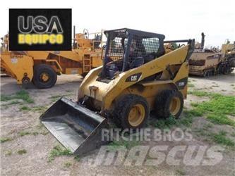 CAT 252B3 Мини товарачи
