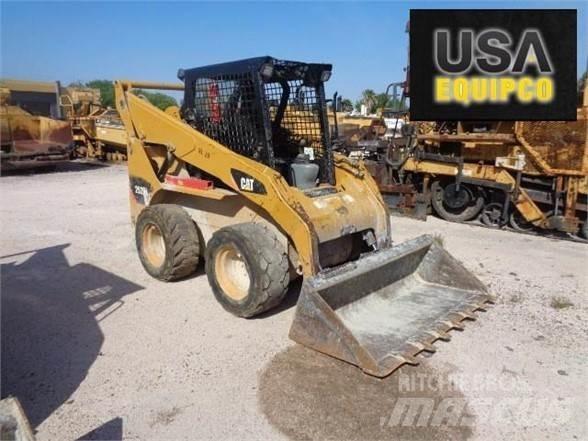 CAT 252B3 Мини товарачи
