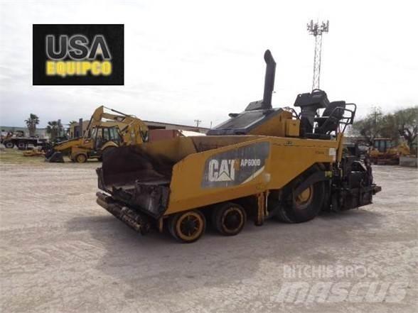 CAT AP-600D Машини за асфалт