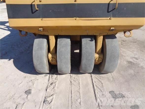 CAT PS-130 Пневматични гумени  ролки
