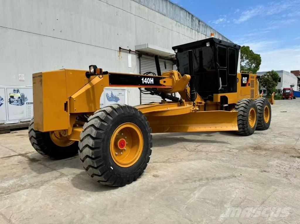 CAT 140H Грейдери