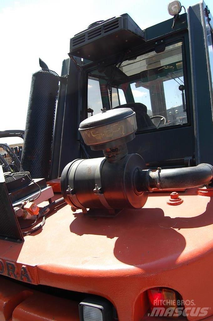 Mora M70 Дизелови камиони