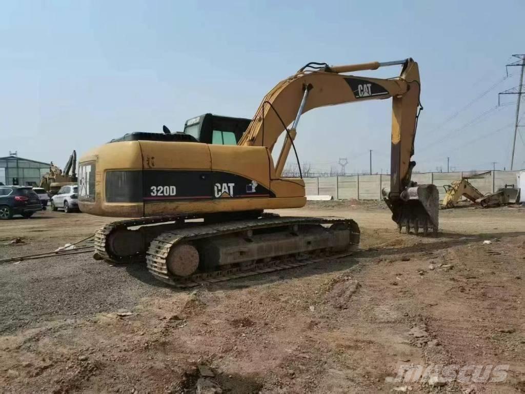 CAT 320 Верижен екскаватор