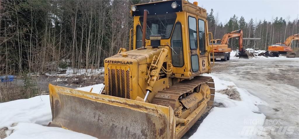 CAT D4E Верижни булдозери
