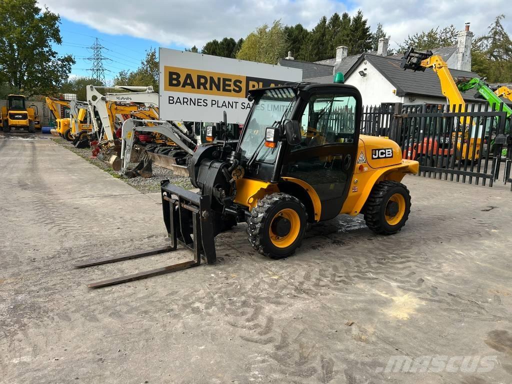 JCB 520-40 Телескопични товарачи