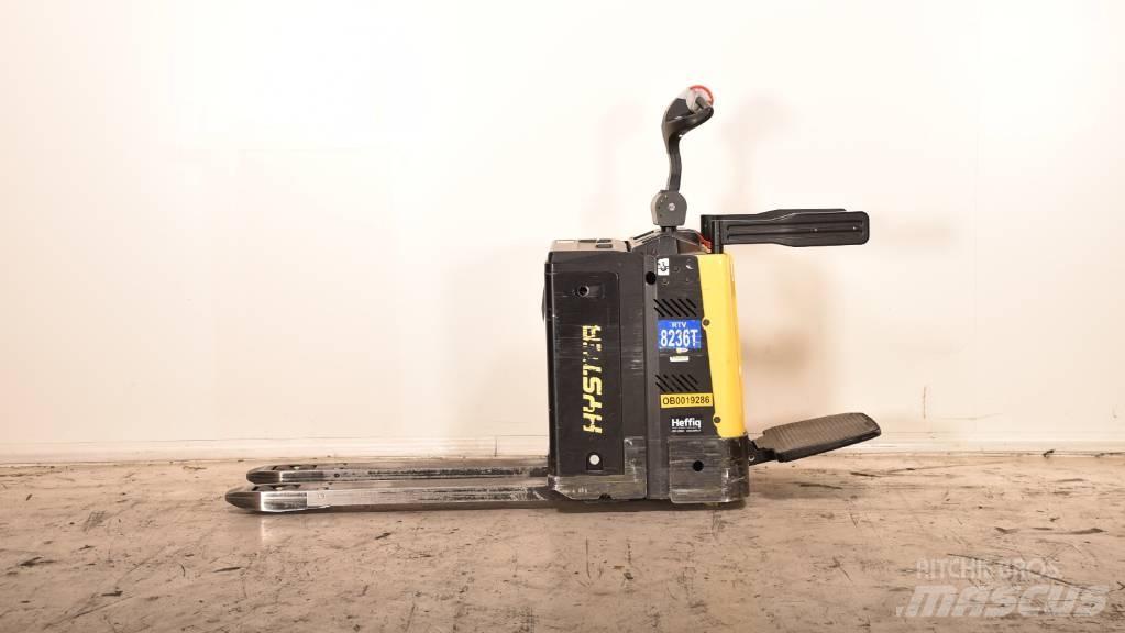 Hyster P 2.0 S Транспалетни колички с платформи