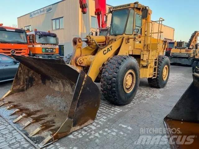 CAT 966D Колесни товарачи