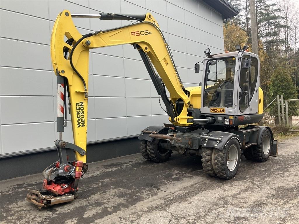 Wacker Neuson 9503 Колесни екскаватори