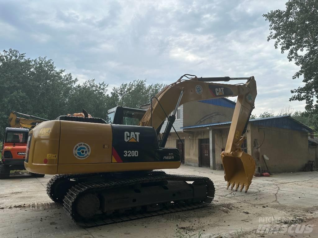 CAT 320D Верижен екскаватор