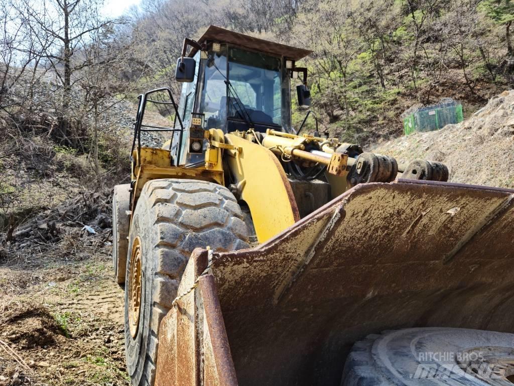 CAT 980 G Колесни товарачи