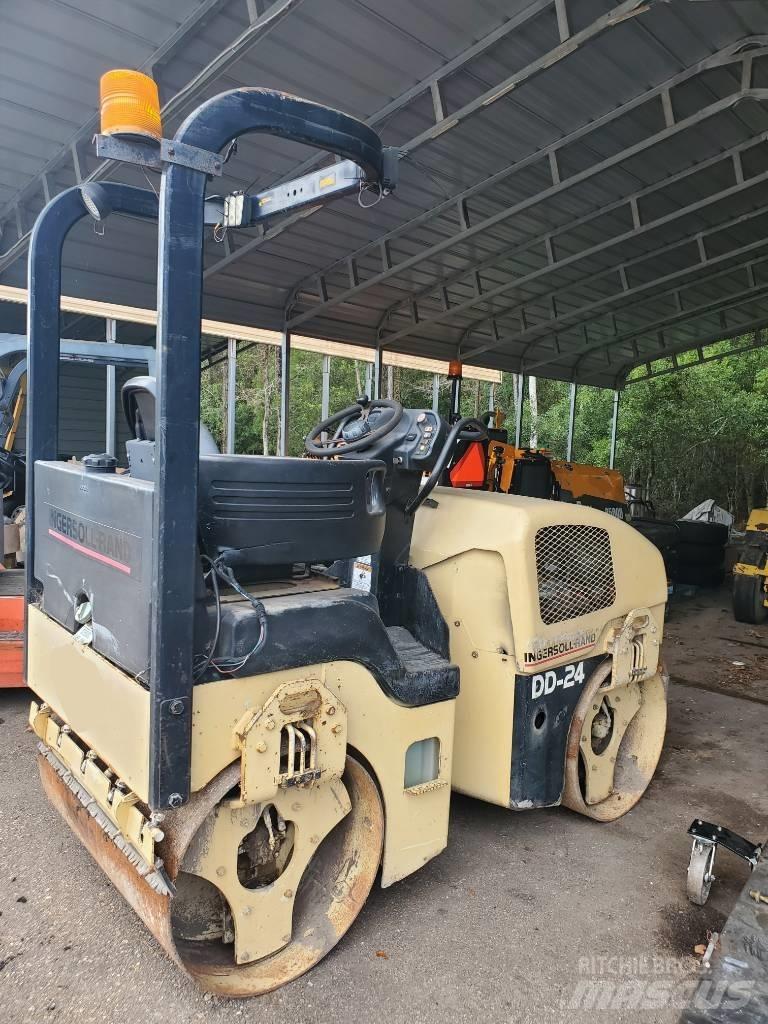 Ingersoll Rand DD 24 Двойни барабанни ролки
