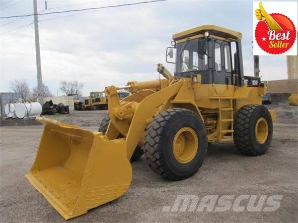 CAT 936 F Колесни товарачи