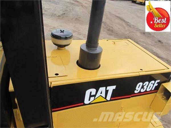 CAT 936 F Колесни товарачи
