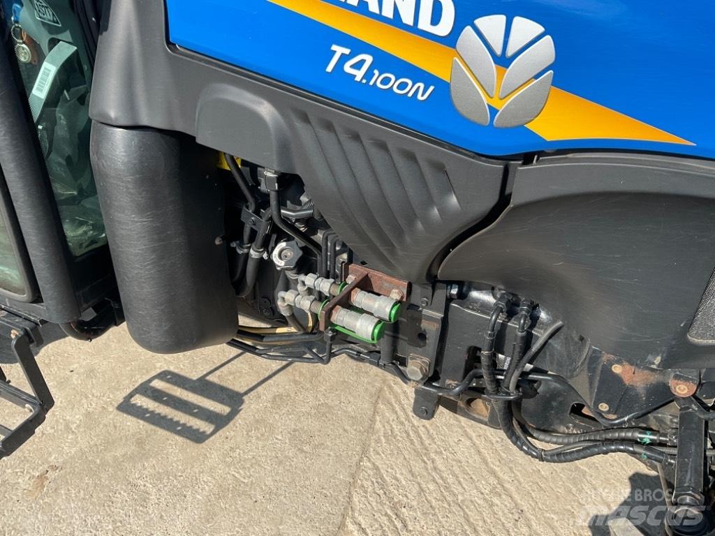 New Holland T 4.100 Трактори