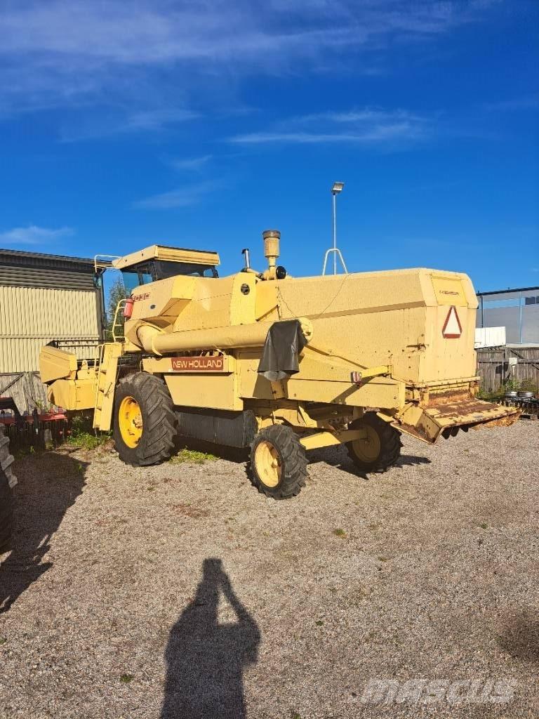 New Holland 8030 H Комбайни