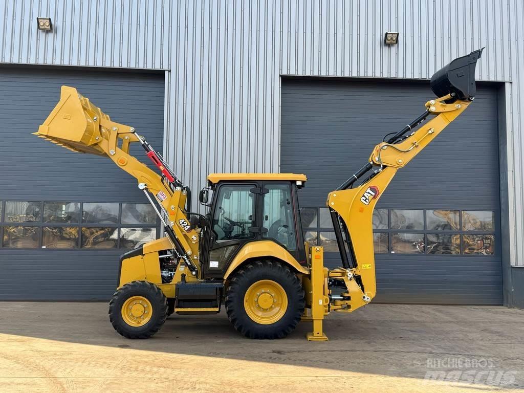CAT 424 - 4x4 / 4WD / AC Товарач със заден ексватор