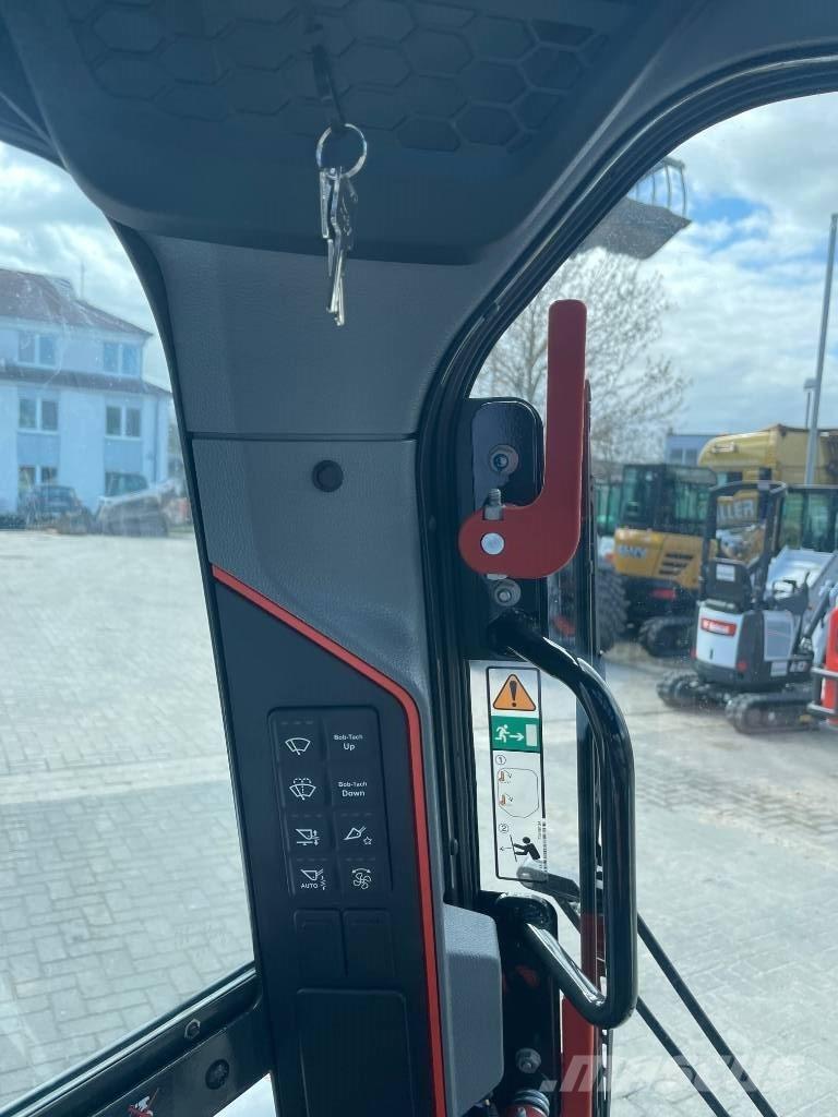 Bobcat T86 Верижен товарач